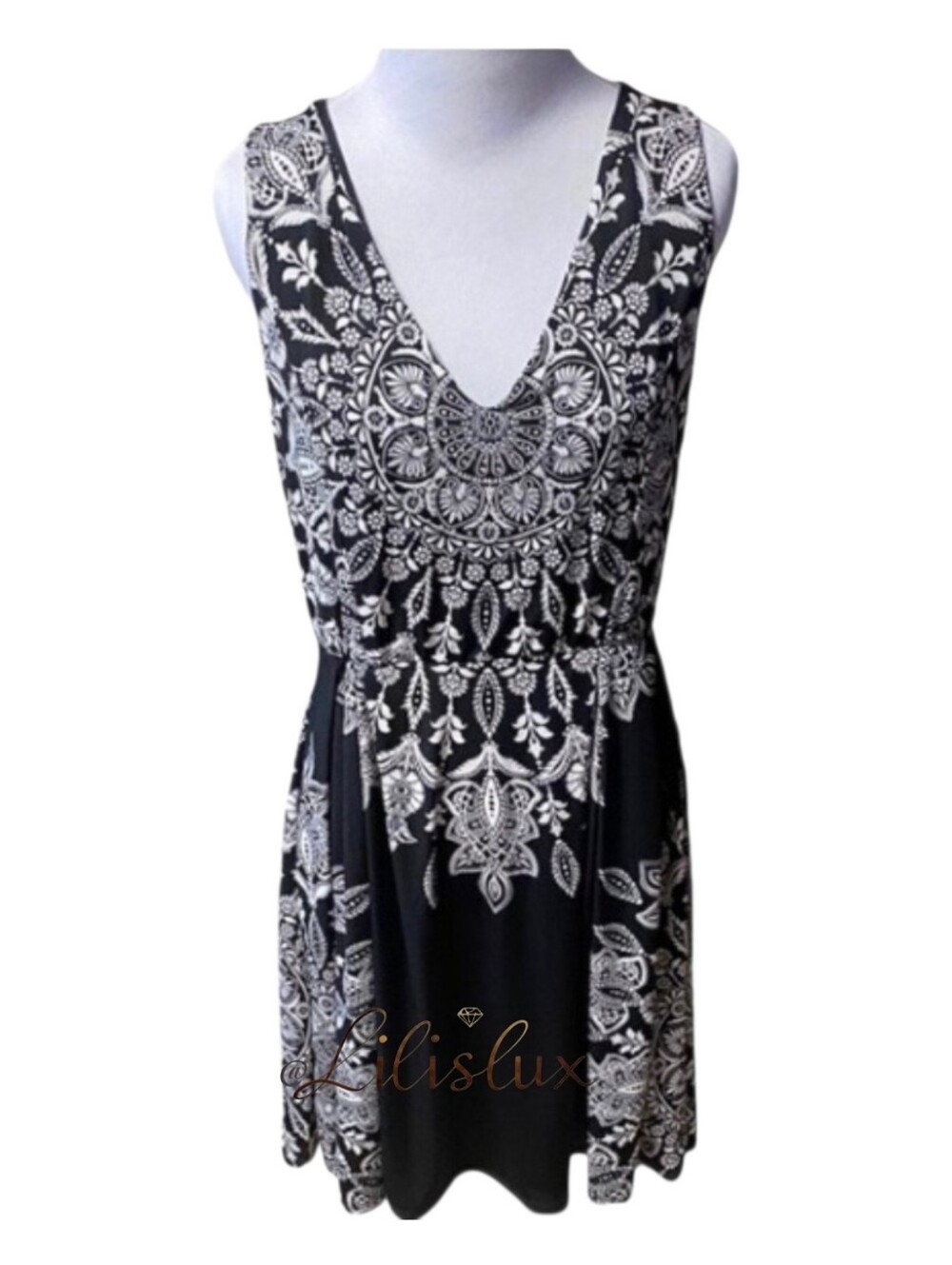 Venus Black And White Fit And Flare Dress Zips Up The Back Rhinestones XL EUC